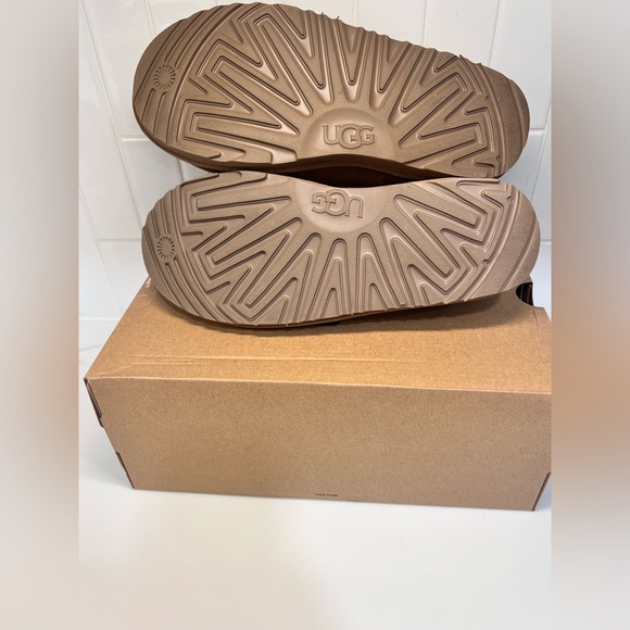 UGG K Tasman II youth kids Size 6 Slippers Shoes 1019066K - Picture 11 of 11